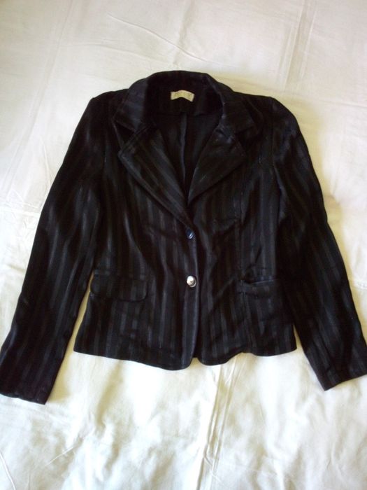 Черно дамско сако