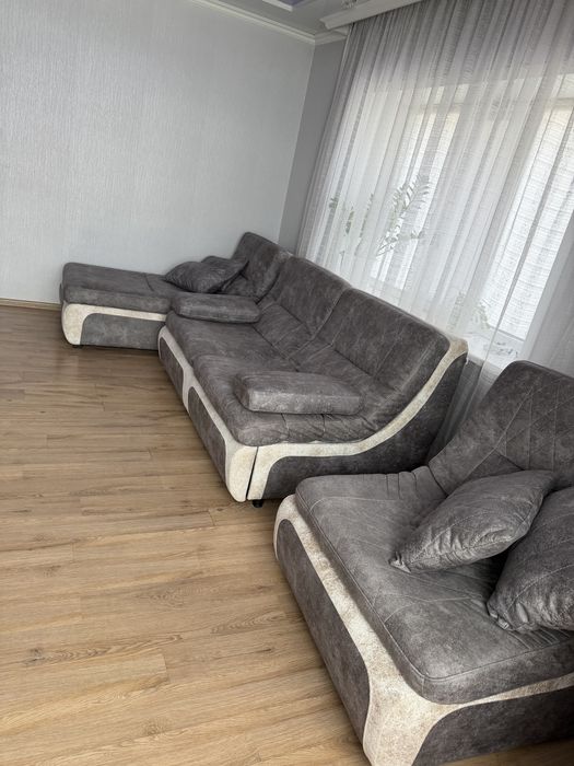 Продам диван состояние нового