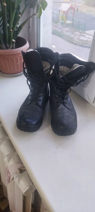 Продам Берцы теплые