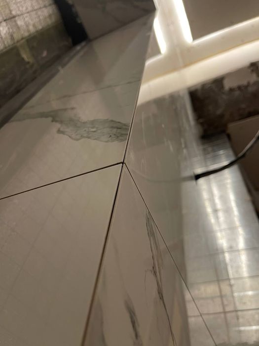 Плиточник Кафельщик  Профессиональный мастер, опыт более 15 лет.