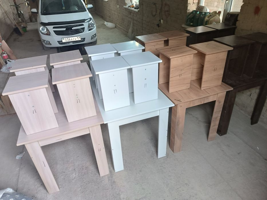 Стол стульчиками