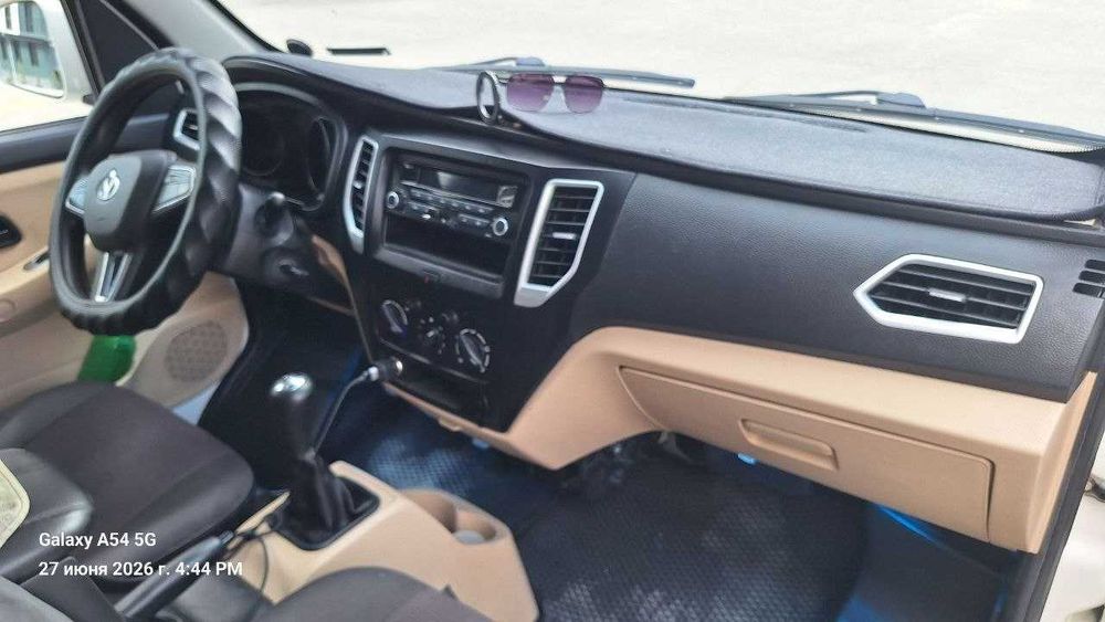 Changan T3  автомашинаси сотилади.