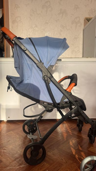 Детская коляска.