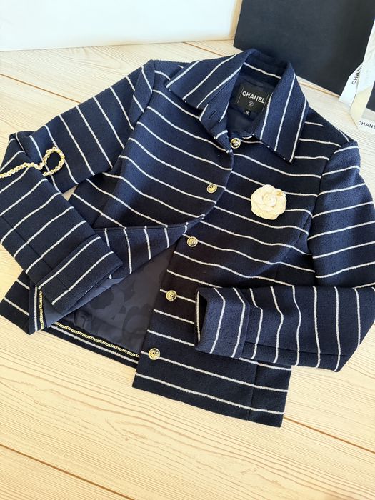 Chanel Blazer si pantalon evazat