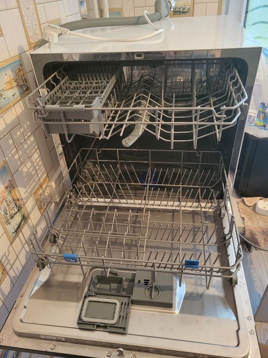 Продам посудомоючную машину!