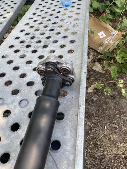 Заден кардан BMW F10