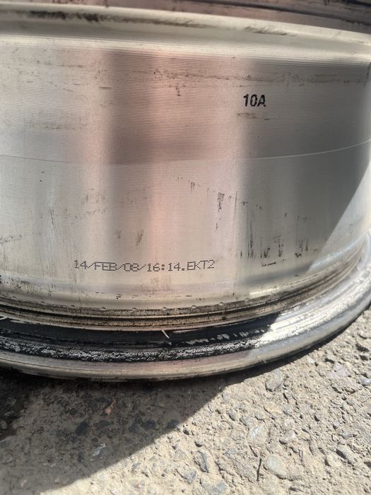Продам оригинал диски от хонды Радиус-16
