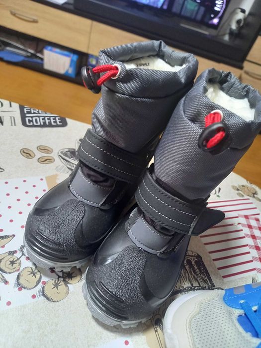 Детски маратонки и боти от  21 до 30  Nike & Adidas