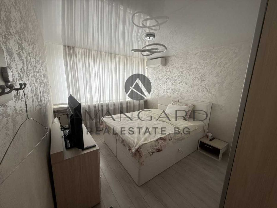 Продава се Двустаен апартамент в Пловдив, Център - 66 кв.м за 2197 €/кв.м - Снимка #4