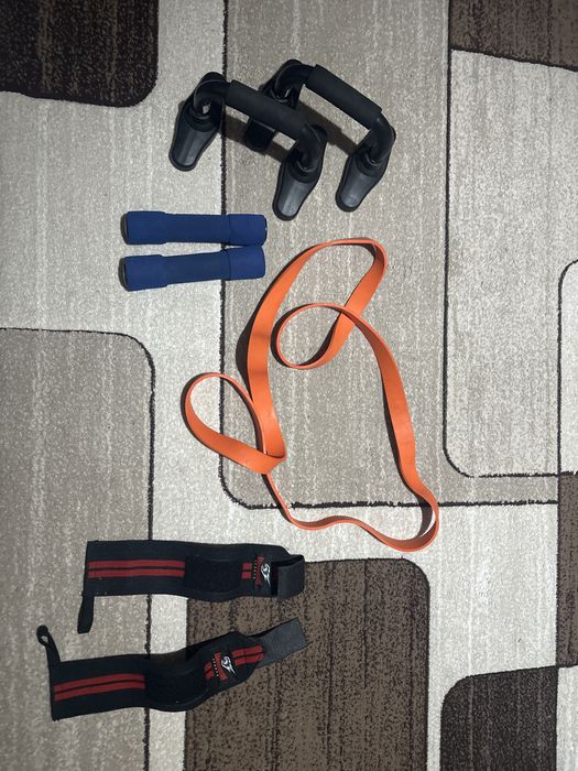 Фитнес принадлежности- комбинация