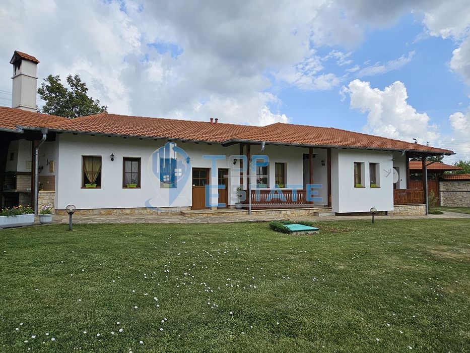 Продава се Къща в с. Средни колиби, Област Велико Търново - 418 кв.м за 1484 €/кв.м - Снимка #2