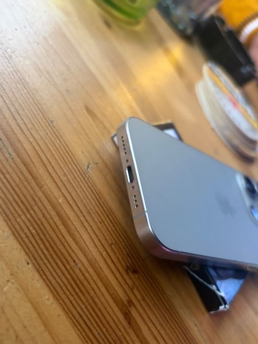 IPhone 15 pro Gb 128