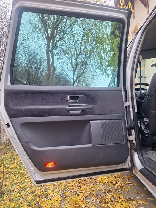 Vand usi vw sharan 2003