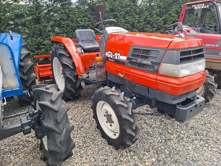 Tractor japonez kubota 27 cp4x4