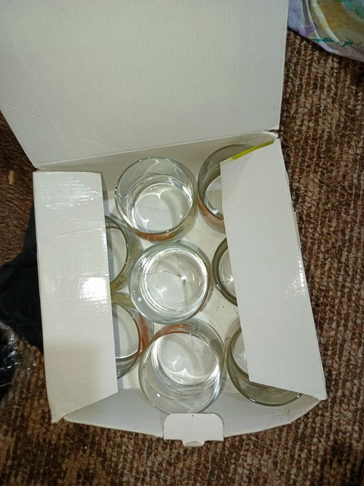 Янги Хар хил турдаги вазалар.