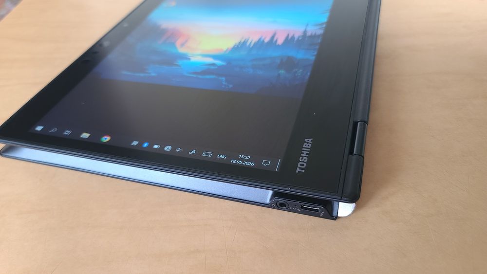 Toshiba dynabook i3 8/128