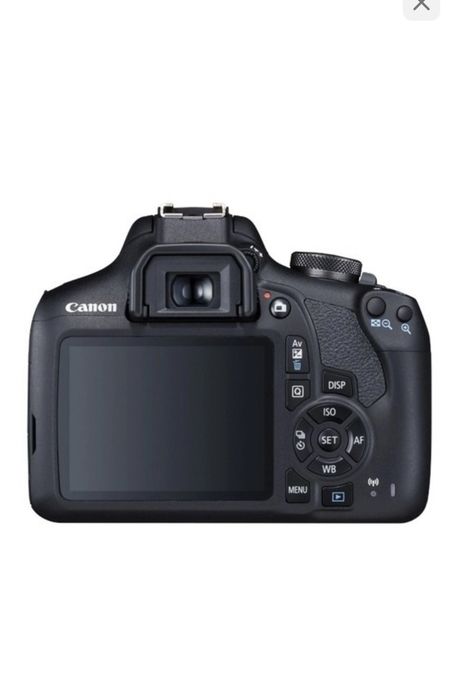 Фотокамера Canon 2000D