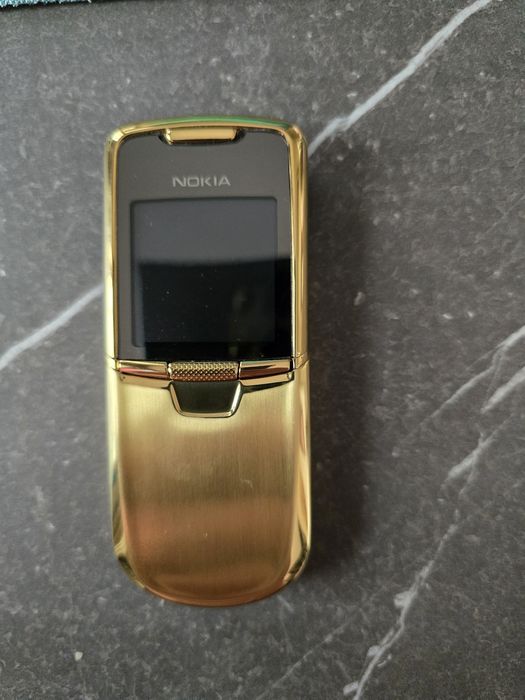 Телефон Нокиа 8800