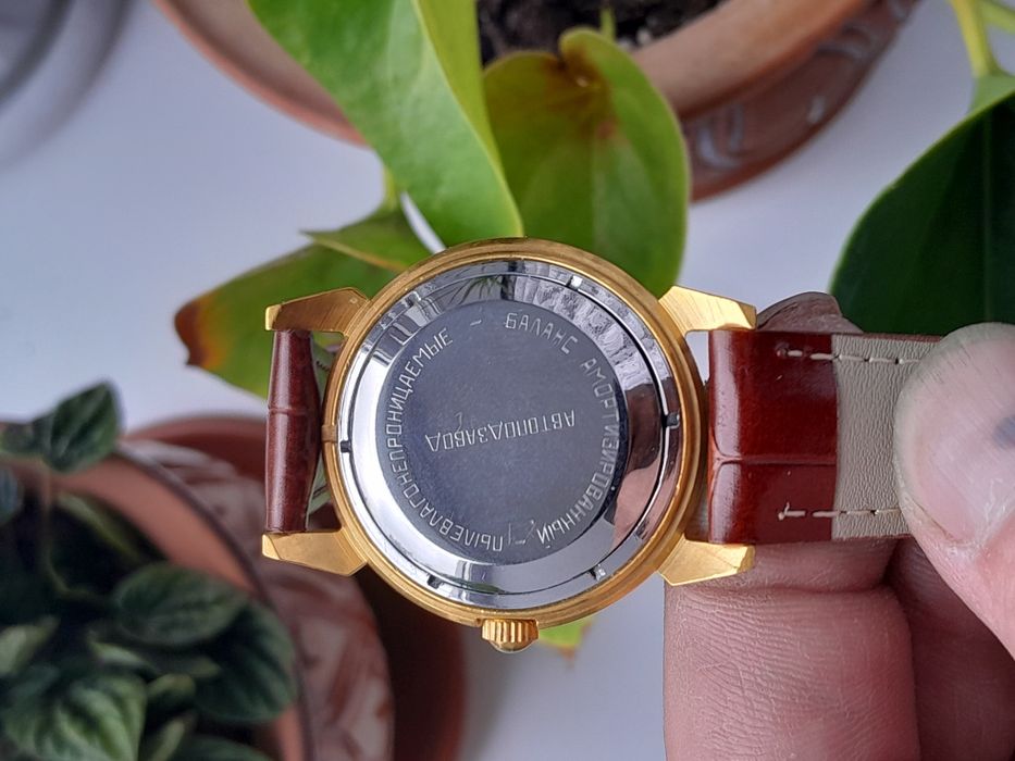 Продам часы СССР