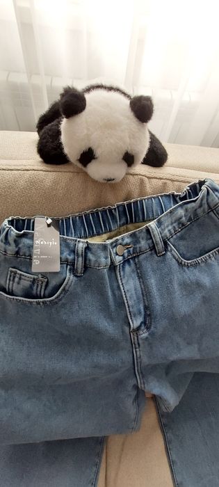 Продам  женские утепленные  джинсы