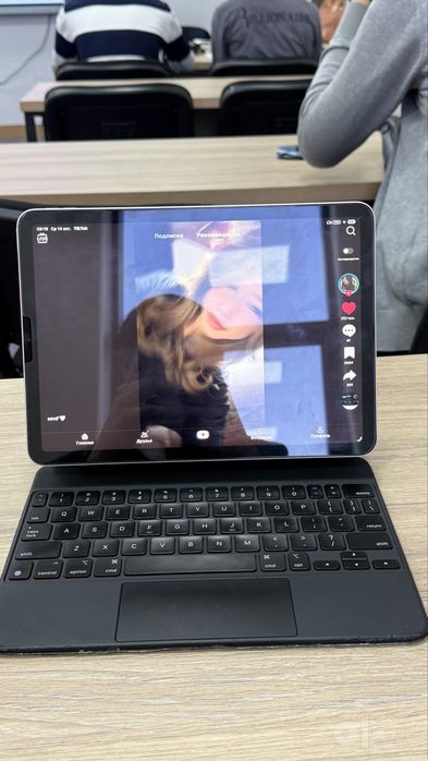 Ipad air 4  ideal