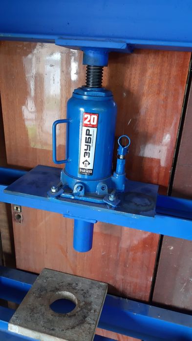 Пресс гидровлический