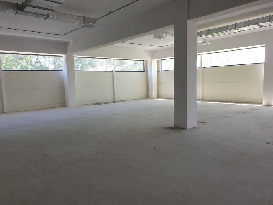 Аренда помещения 2000 м² под фитнес ресторан шоурум магазин