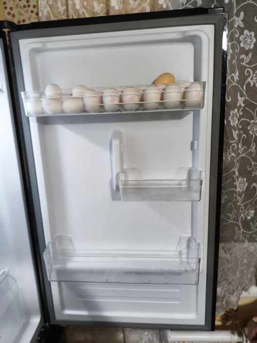 Холодильник почти новый