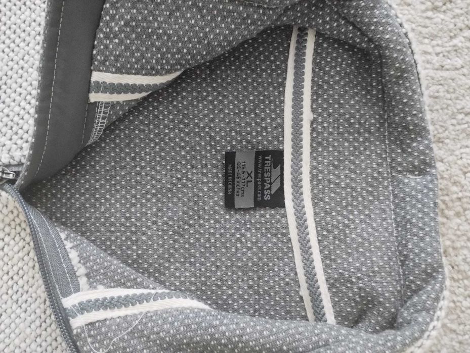 Vând pulovăr bărbați