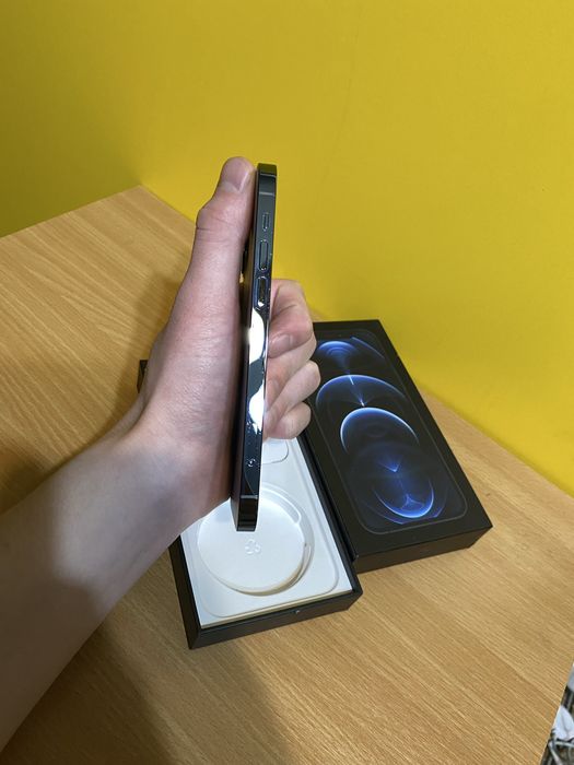 iPhone 12pro 256GB без ремонта