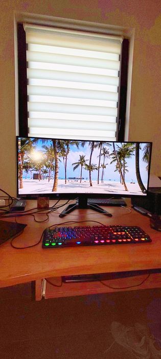 Геймърски XXXL огромен Монитор 34 инча Lenovo в Гаранция