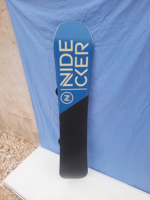 Сноуборд NIDECKER AXIS с автомати 156см.