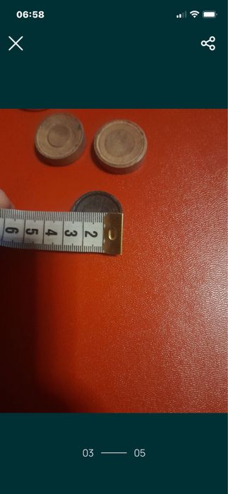 Puluri de lemn pentru table