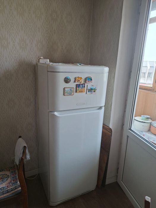 Продам холодильник Аристон