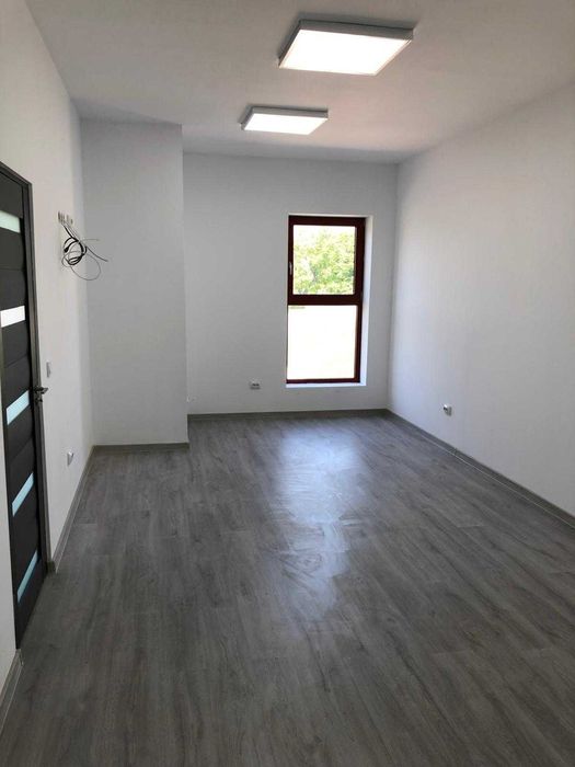 Inchiriez Hala Zona Fabricii De Avioane