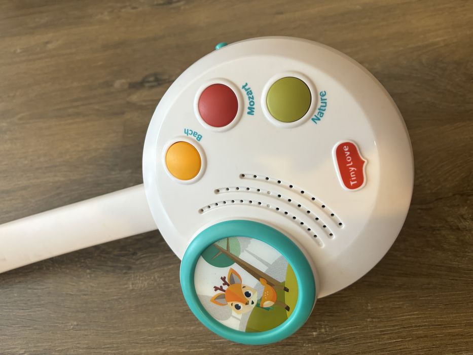Carusel pentru patut bebelus Tiny Love, Teren Forestier