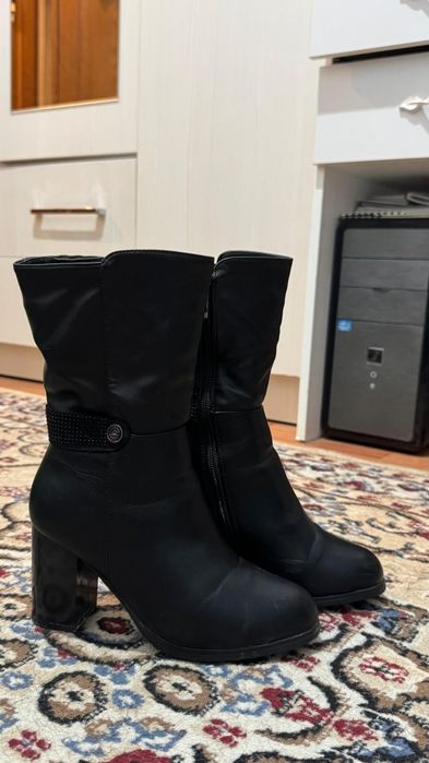 Етык женский 36 рр сатылады