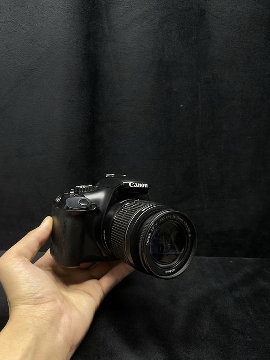 Canon EOS 1100D