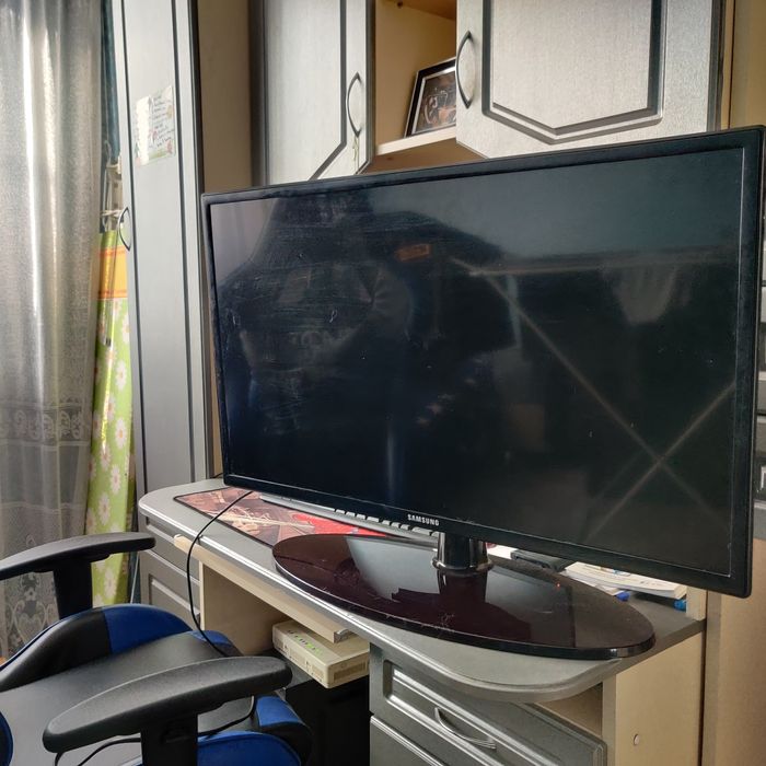 Телевизор Samsung , 32 дюйма диагональ, б/у