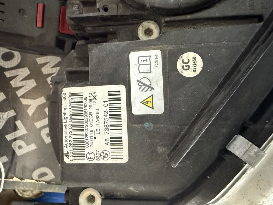 BMW F32 4 Фар Ляв Десен БМВ 4 серия F32