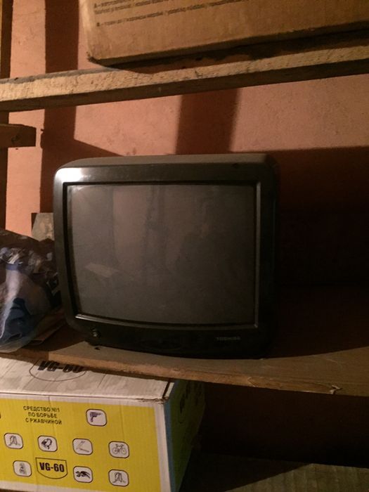 Телевизор маленький