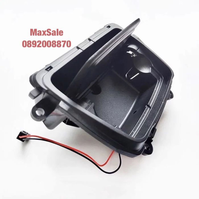 Пепелник подлакътник среден BMW F10 и F11 бмв ф10 ф11