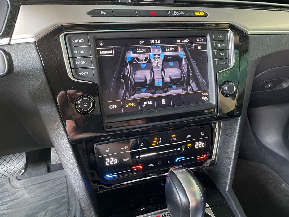 Panou comanda climatronic Volkswagen Passat b8  Tiguan 2 Arteon Golf 7