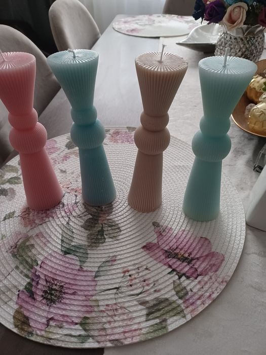 Vând  lumânări  handmade pentru   mărturii , nuntă sau botez.