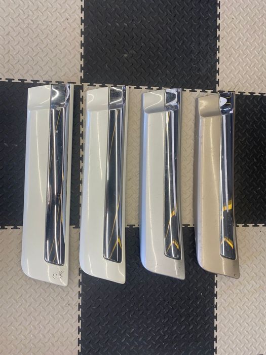 Молдинги на двери TLC 200 оригинал