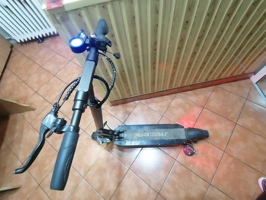 Dezmembrez Trotineta electrica SPEEDXMAN 8- 9 UP (2021) 48v/15Ah