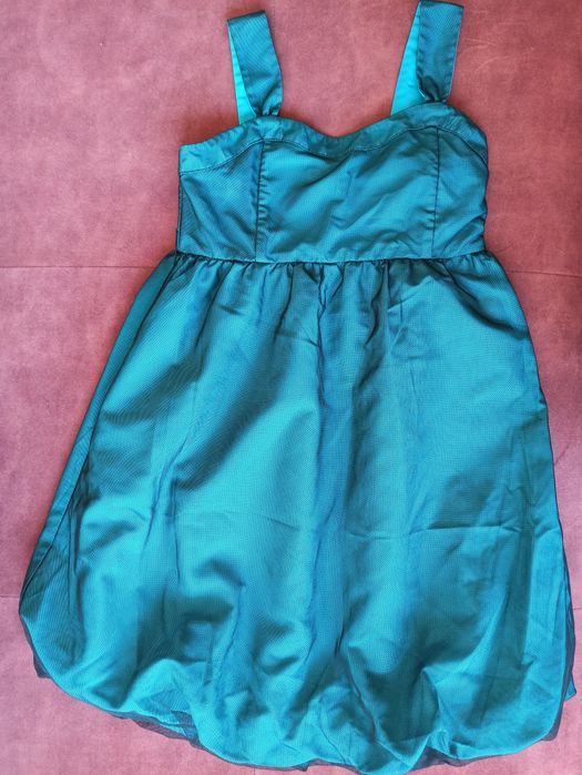 Сатенени роклички