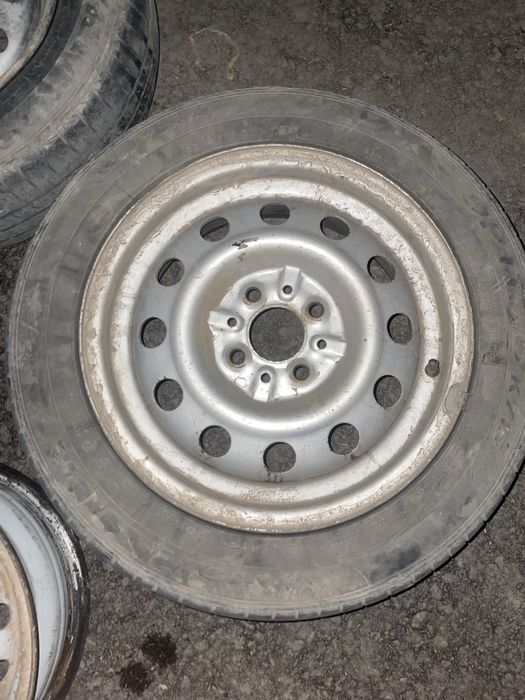 Продам диски с покрышкой и диски