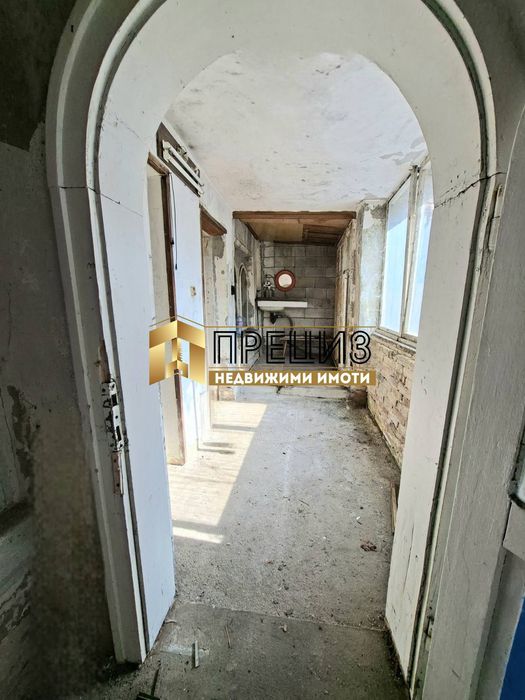 Продажба Къща гр. Шумен - Болницата 35m² и двор 120m²