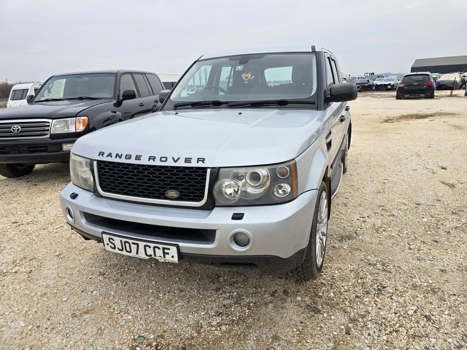 На Части Range Rover Sport 2.7 190кс 130 000км 20 джанти нови гуми